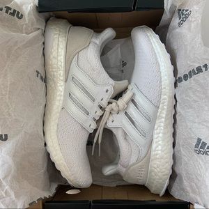 Adidas ultraboost DNA